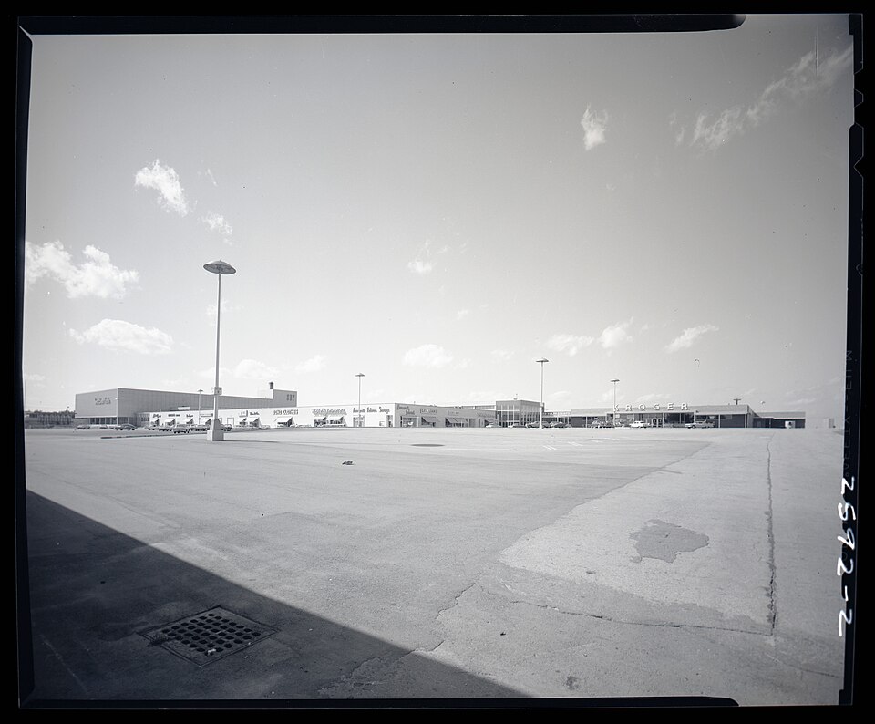 River Roads Mall