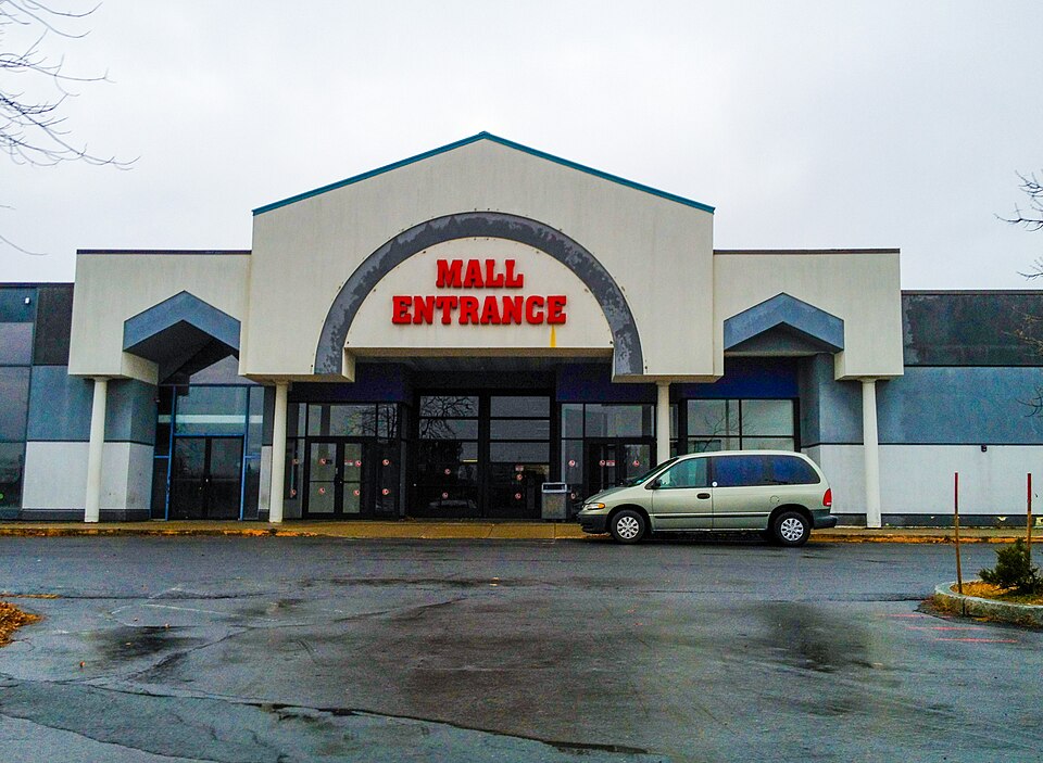 Latham Circle Mall