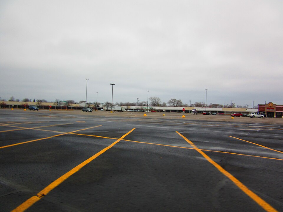 Lincoln Park Shopping Center