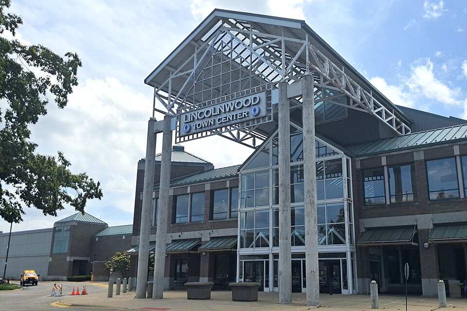 Lincolnwood Town Center