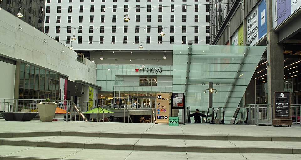 Macy's Plaza