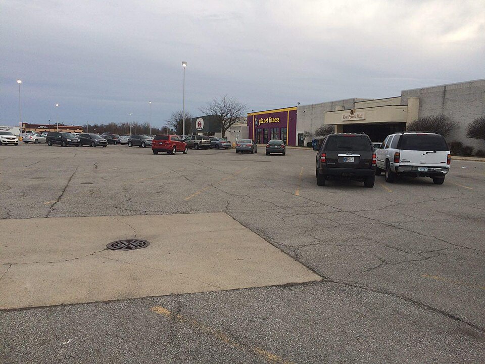 Five Points Mall