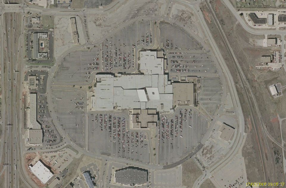Crossroads Mall