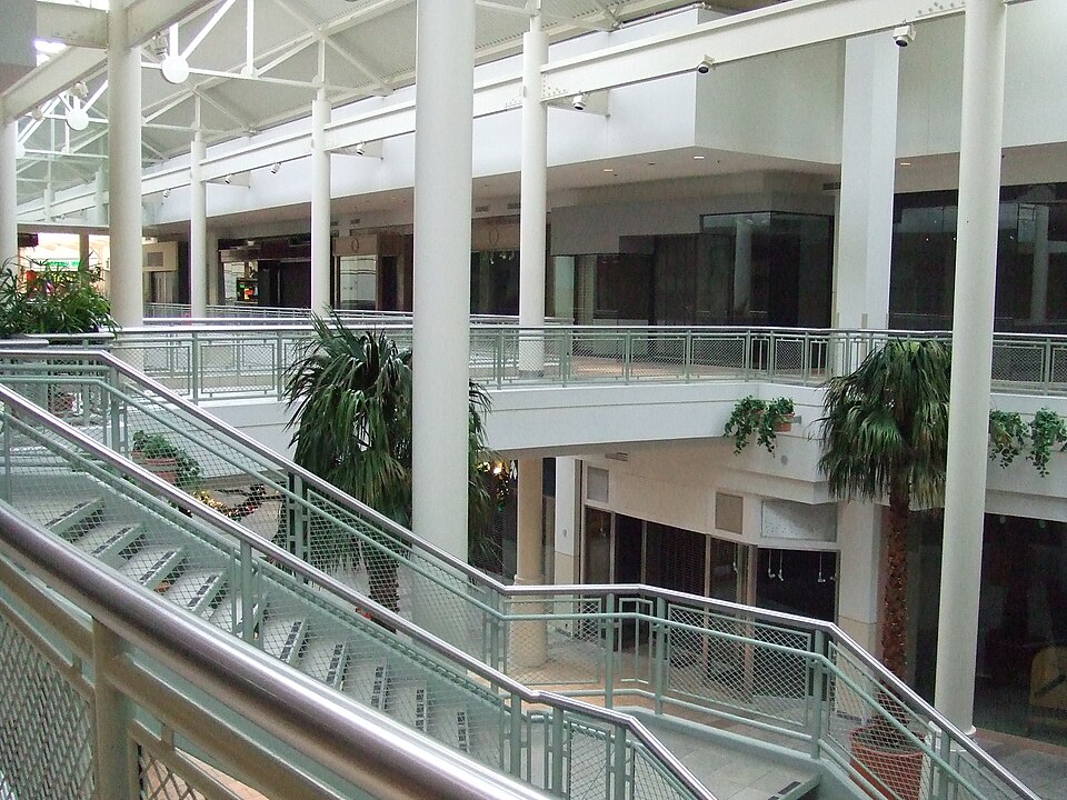 Crossroads Mall